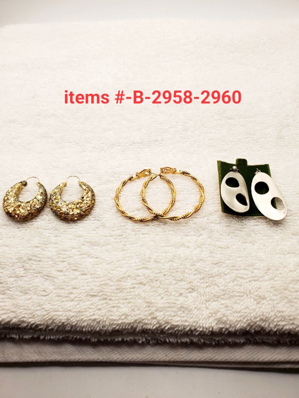 3 Vintage Pair of pierced Earrings, items # B-2958-2960,. wt. 19 grams.